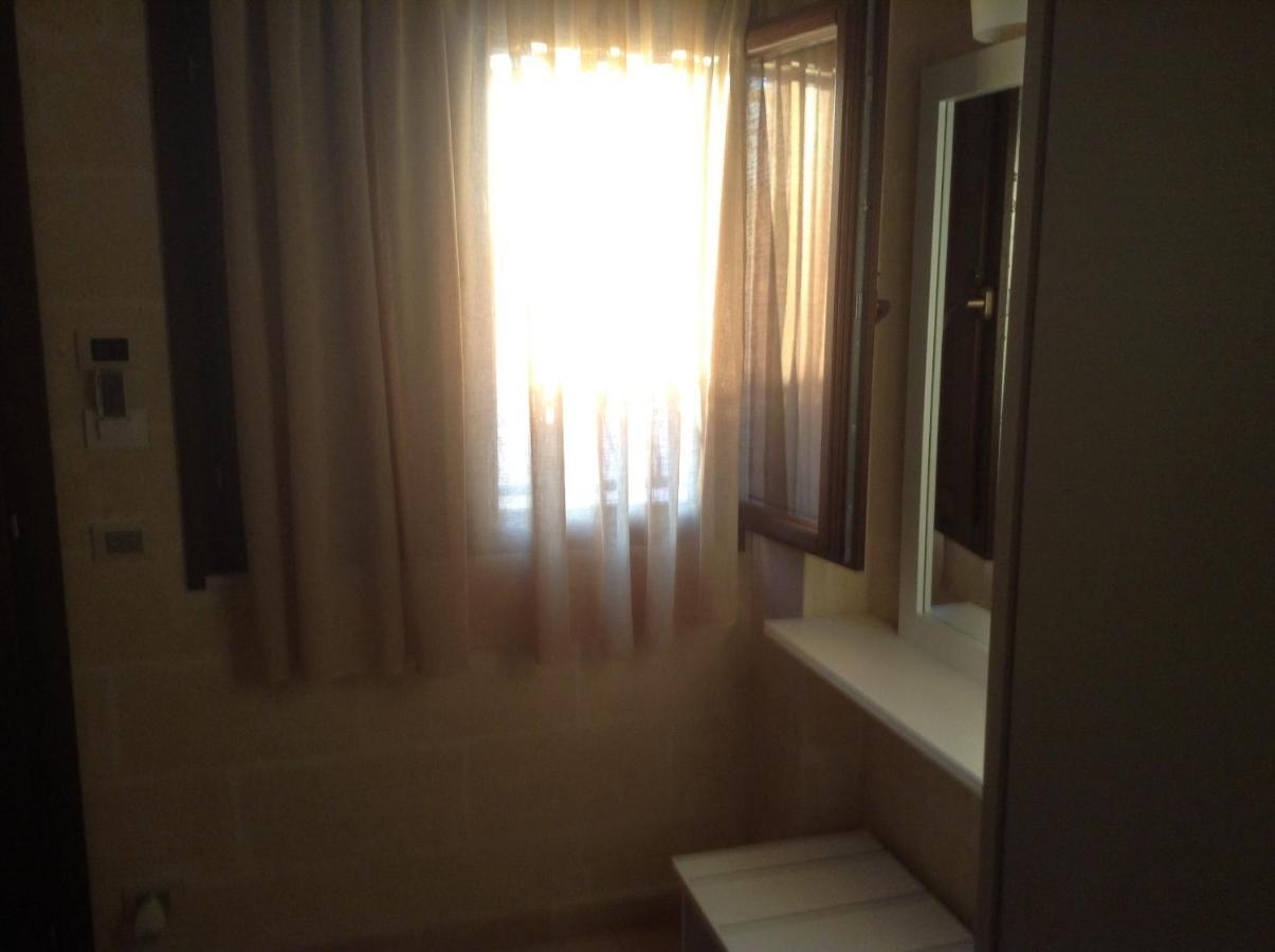 ليبورانو B&B Mar&Luna الغرفة الصورة